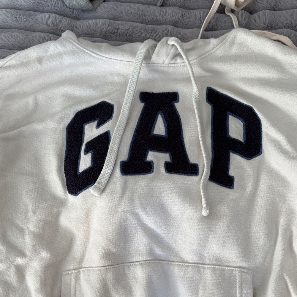 GAP Ivory Hoodie with Navy Logo